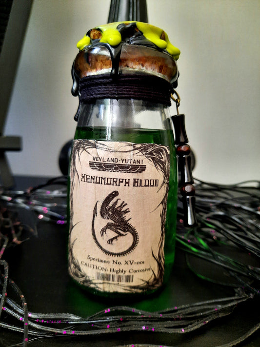Weyland-Yutani Xenomorph Blood Specimen Bottle-Color Changing