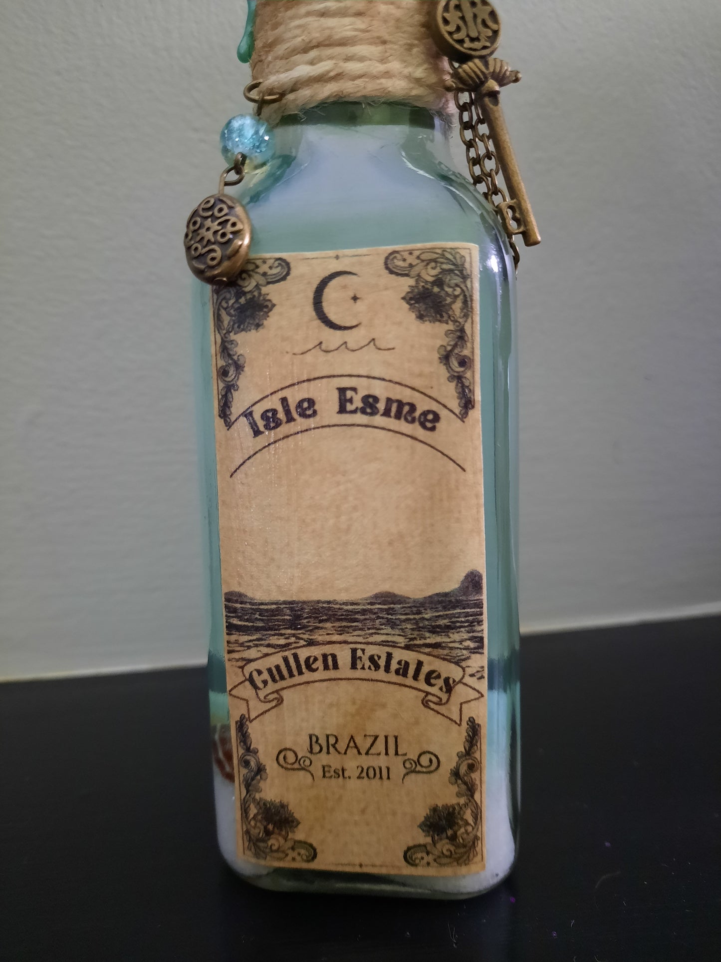 Isle Esme Keepsake Bottle| Cullen Estates Collector's Piece| Twilight Inspired